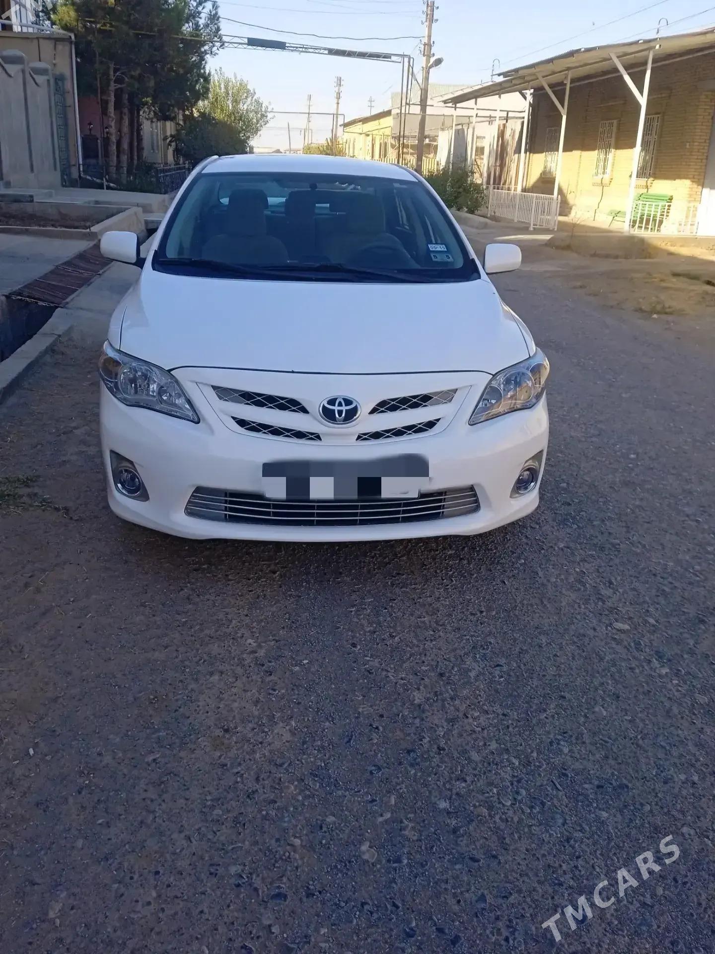 Toyota Corolla 2012 - 165 000 TMT - Туркменабат - img 2