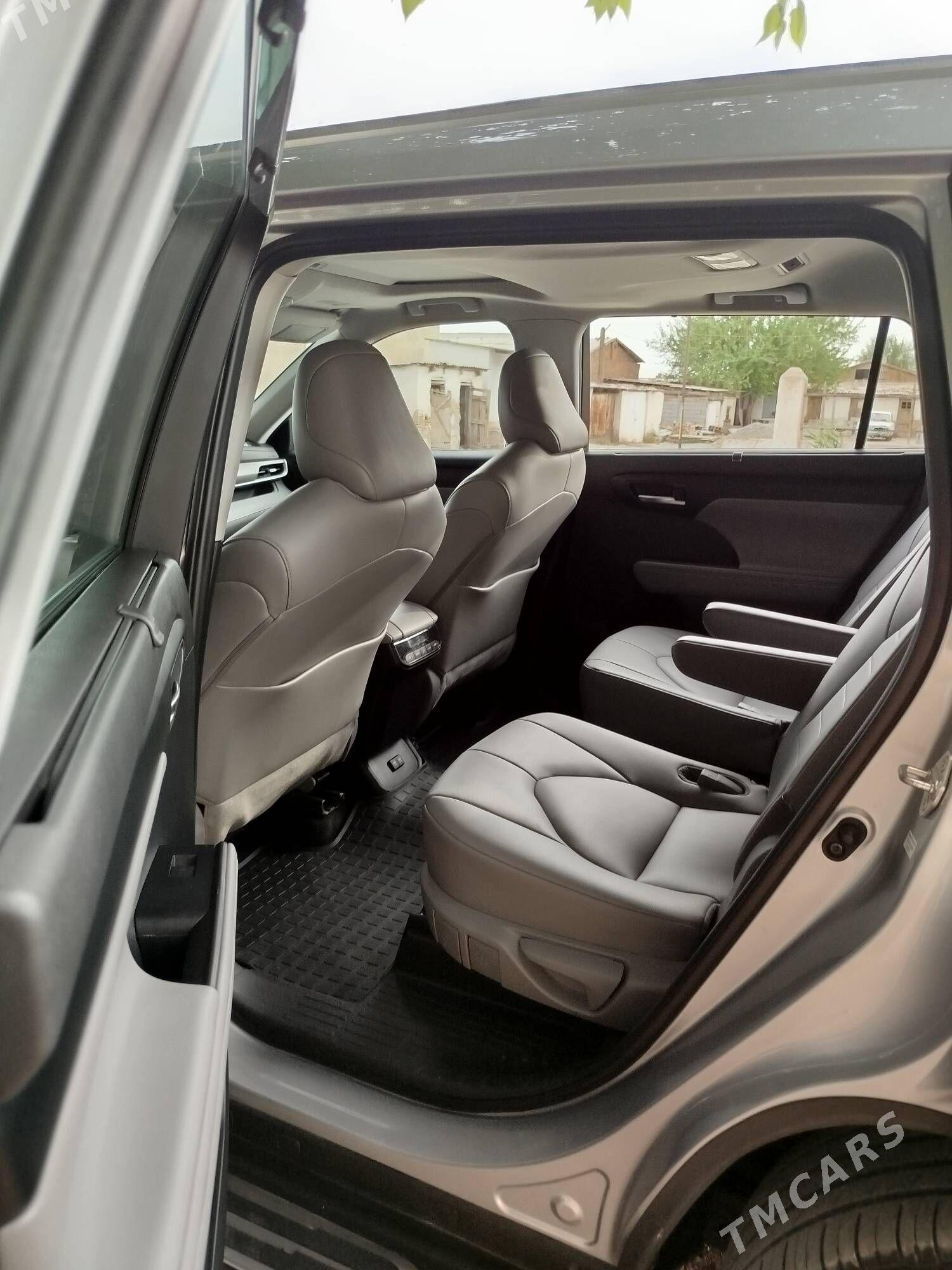 Toyota Highlander 2020 - 565 000 TMT - Теджен - img 2