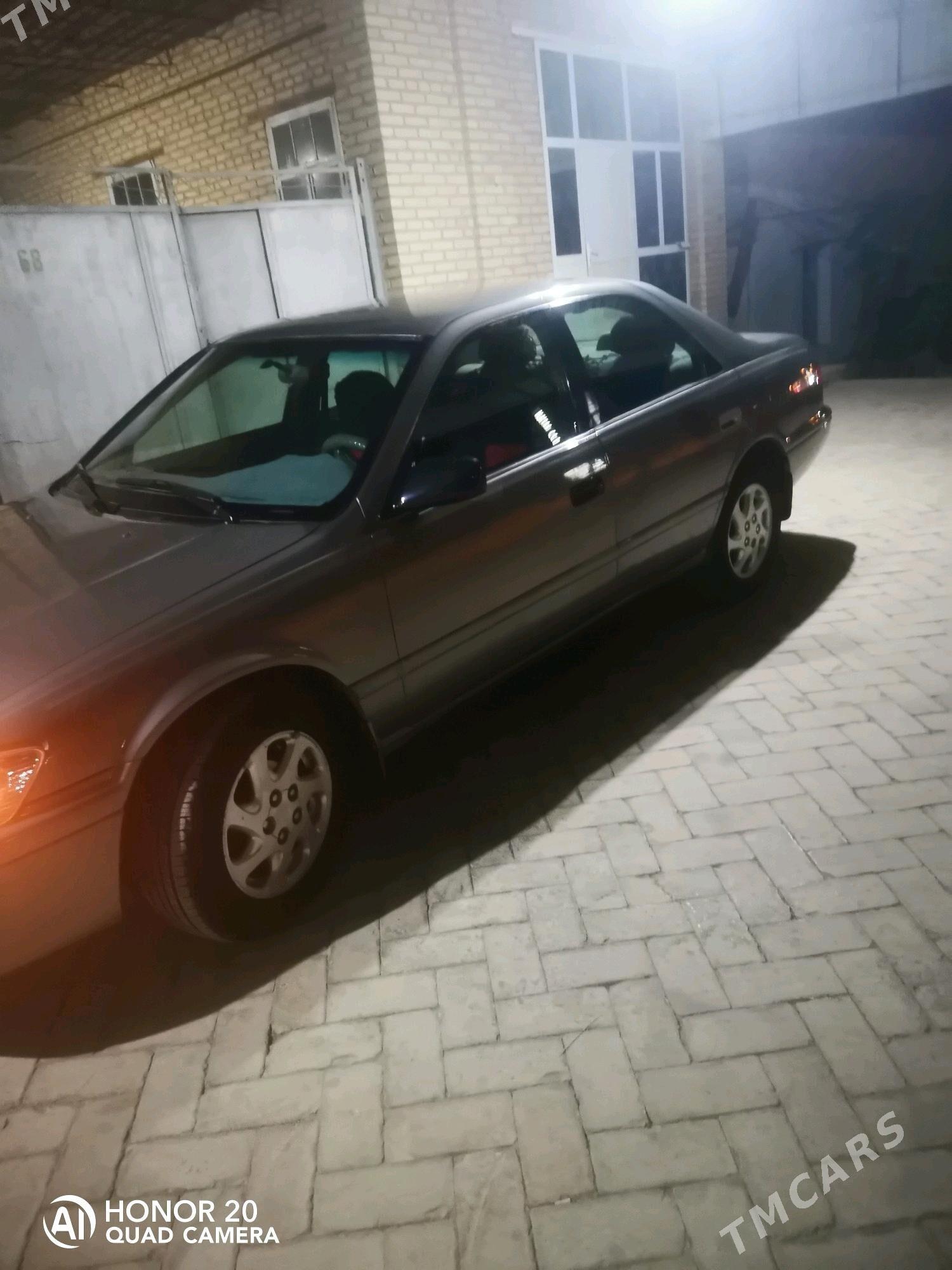 Toyota Camry 1998 - 120 000 TMT - Halaç - img 4