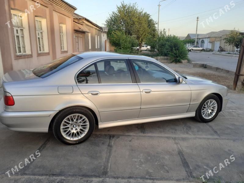 BMW 530 2002 - 132 000 TMT - Байрамали - img 7