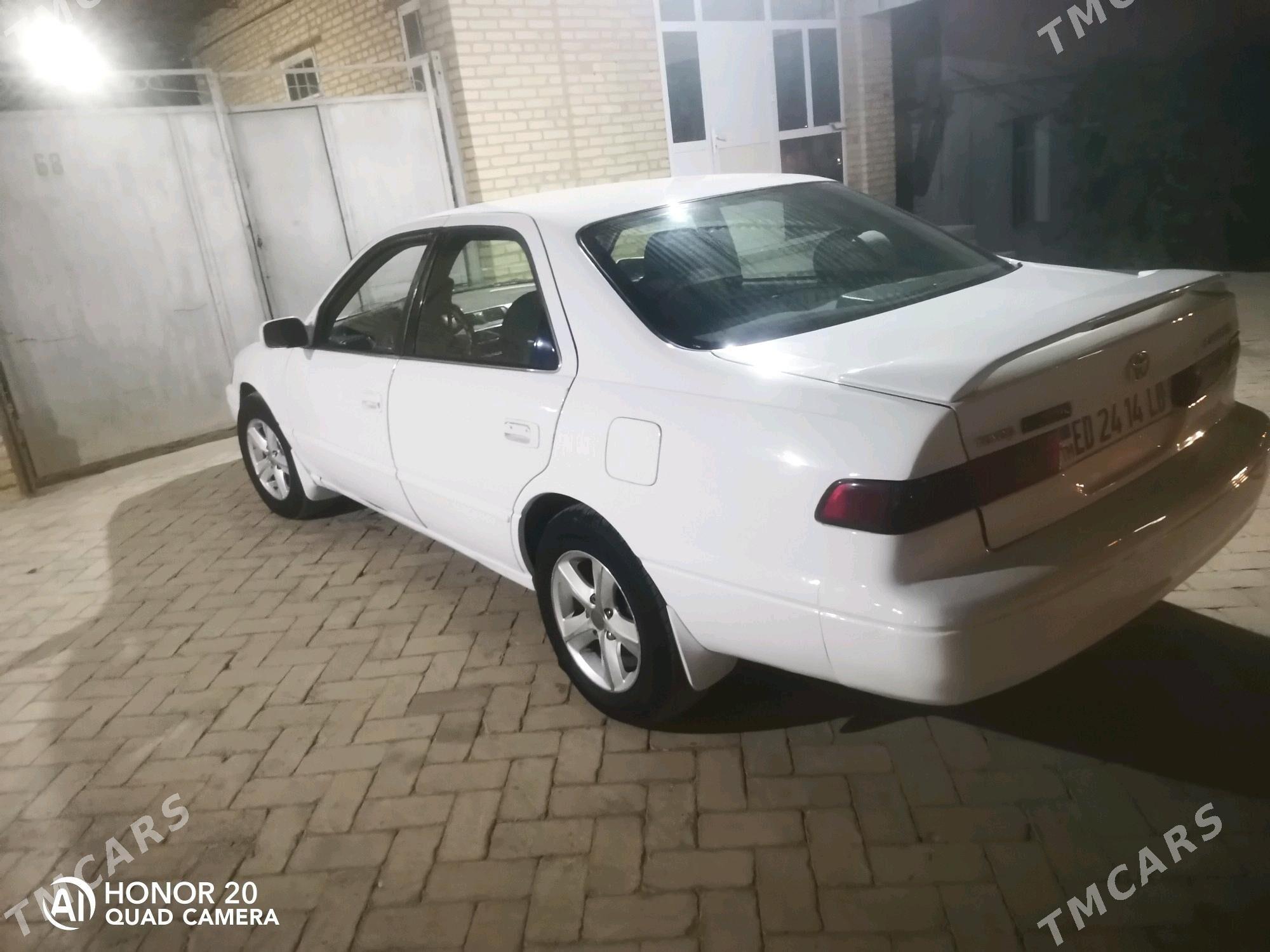 Toyota Camry 1998 - 115 000 TMT - Halaç - img 4