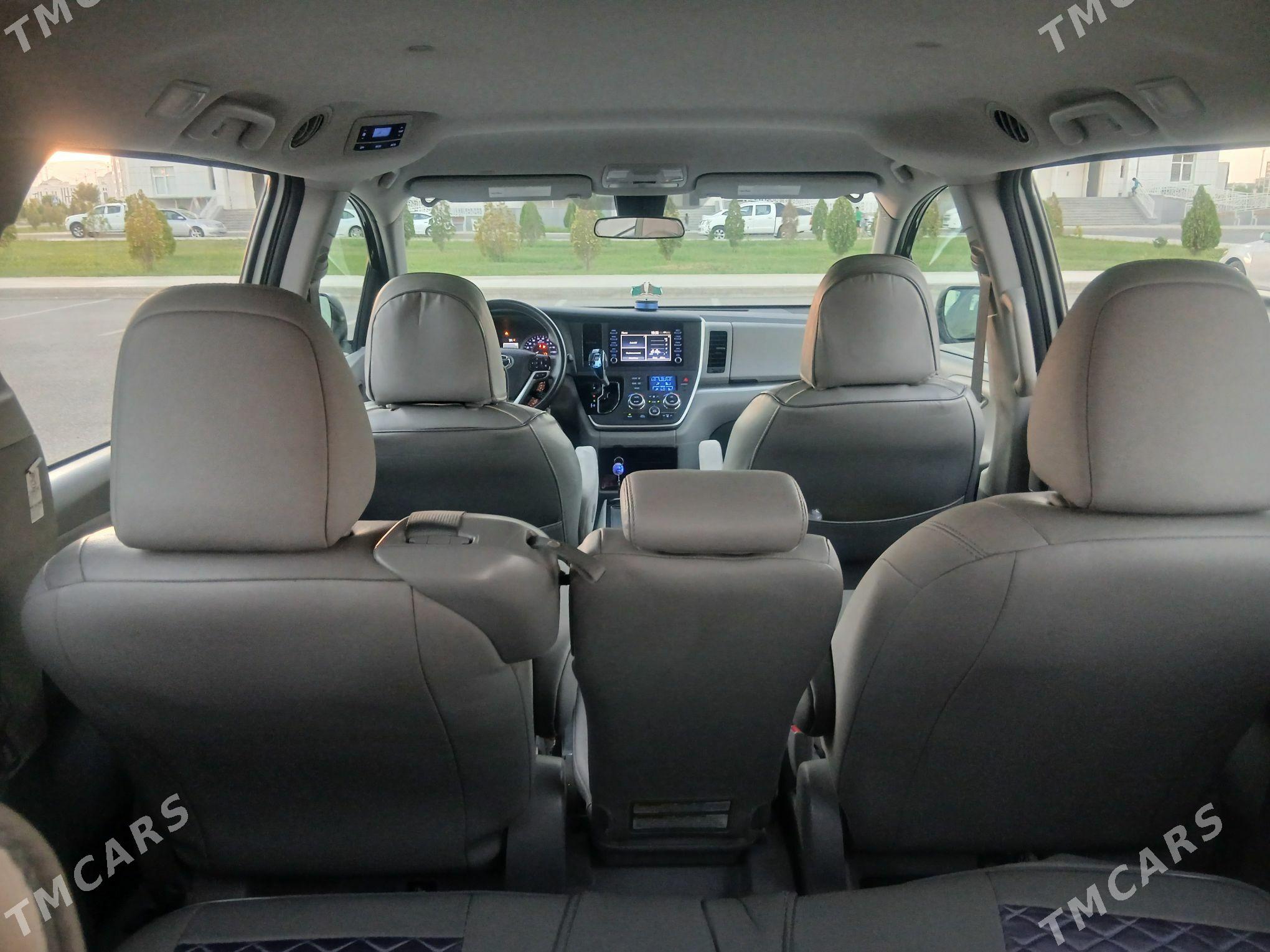 Toyota Sienna 2020 - 395 000 TMT - Мир 2 - img 2