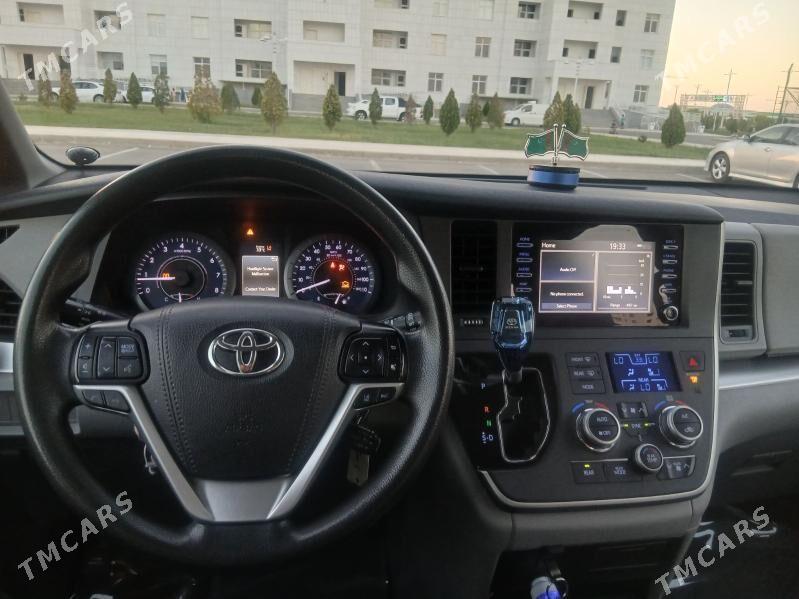 Toyota Sienna 2020 - 395 000 TMT - Мир 2 - img 5