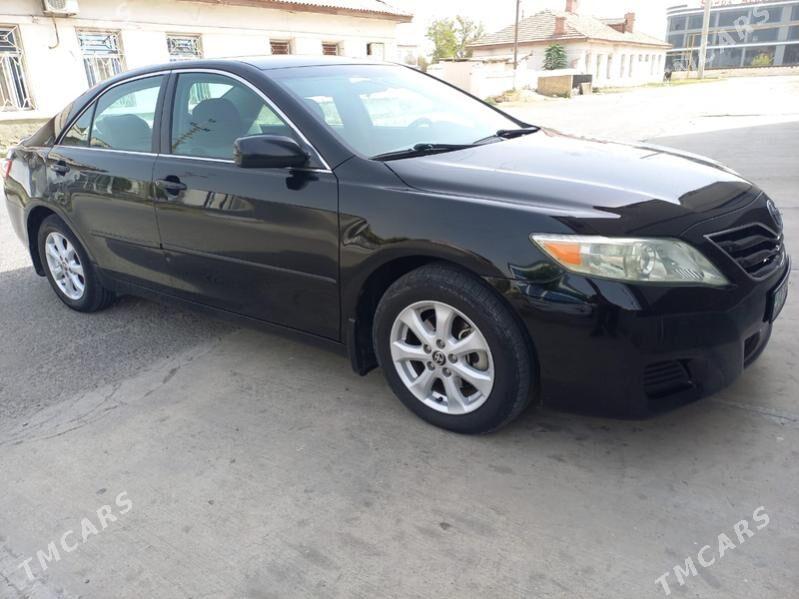 Toyota Camry 2010 - 200 000 TMT - Мары - img 2