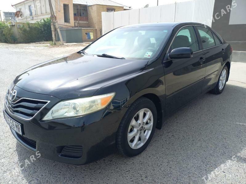 Toyota Camry 2010 - 200 000 TMT - Мары - img 7
