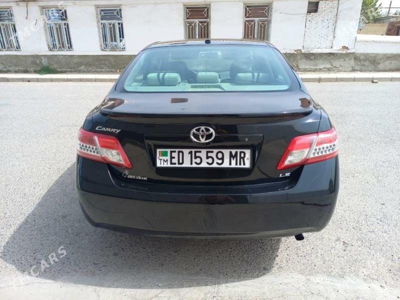 Toyota Camry 2010 - 200 000 TMT - Мары - img 8