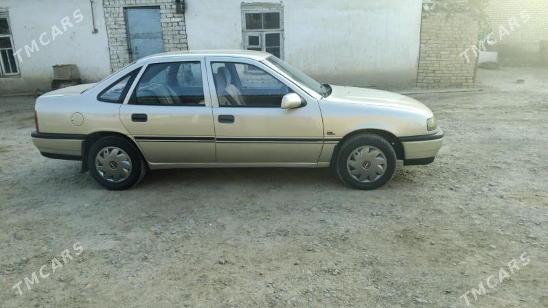 Opel Vectra 1990 - 45 000 TMT - Мары - img 5