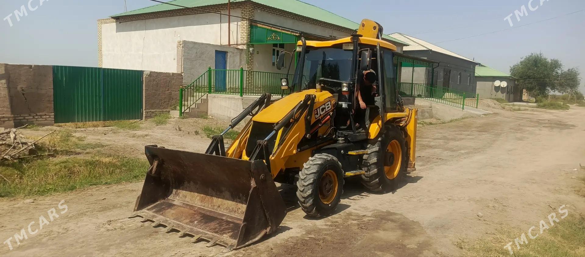 JCB 3CX ECO 2013 - 550 000 TMT - Дашогуз - img 4