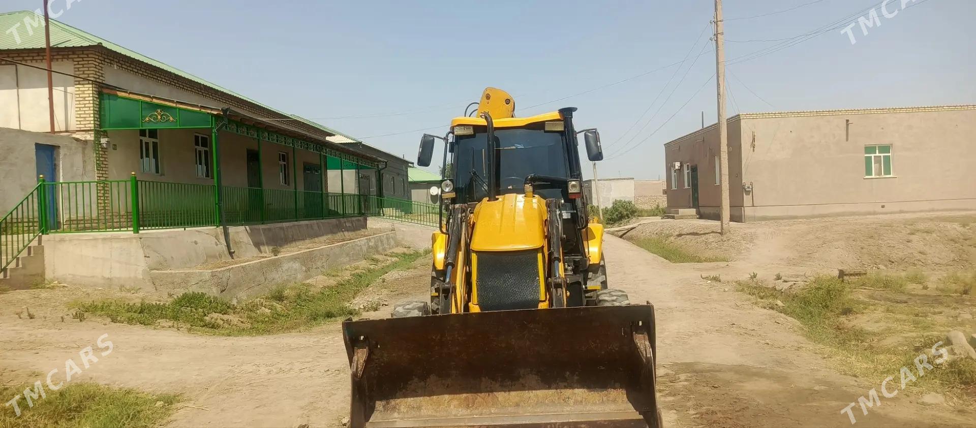 JCB 3CX ECO 2013 - 550 000 TMT - Дашогуз - img 2