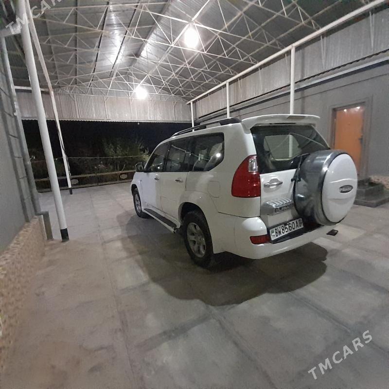 Toyota Land Cruiser Prado 2004 - 300 000 TMT - Сакарчага - img 5