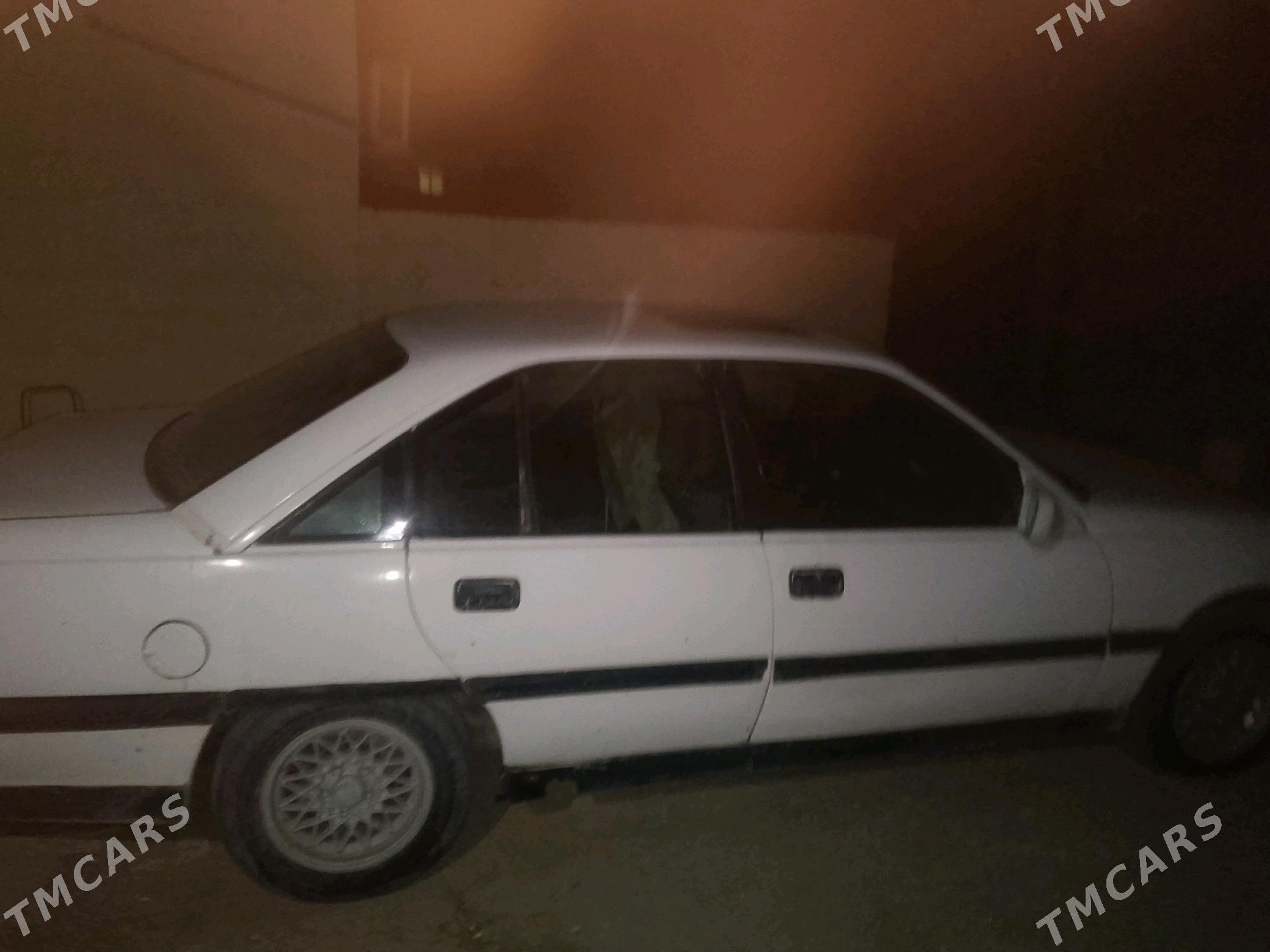 Opel Omega 1989 - 25 000 TMT - Туркменбаши - img 3