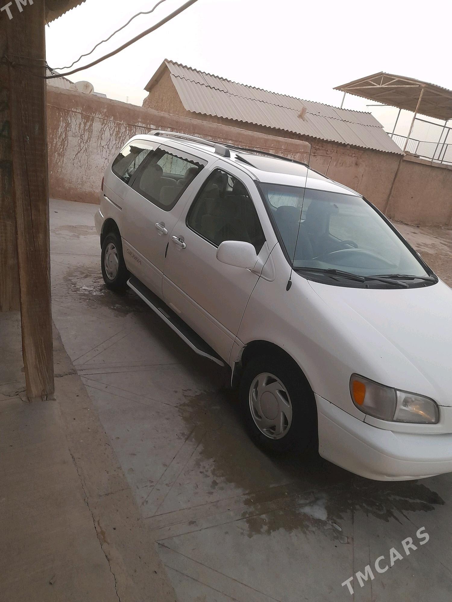 Toyota Sienna 1998 - 150 000 TMT - Sarahs - img 2