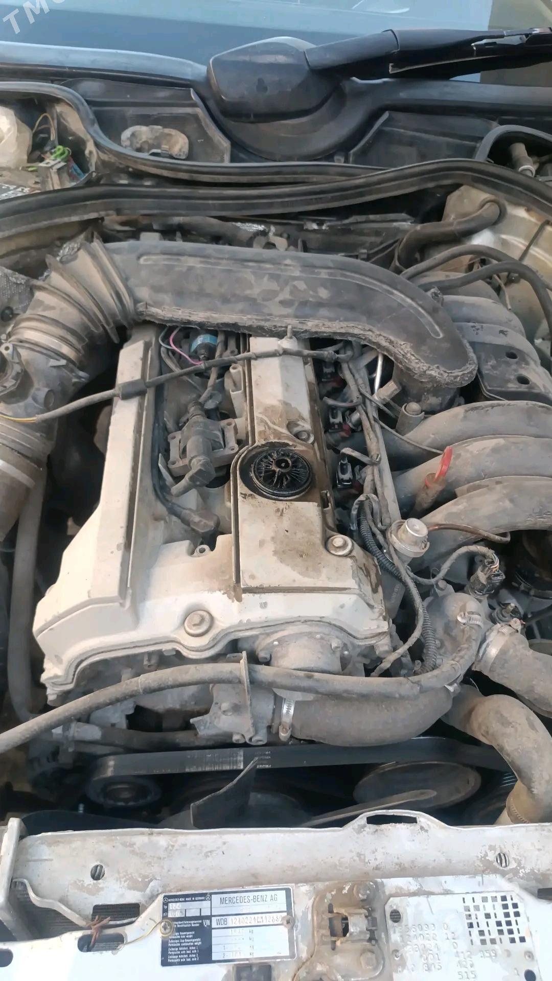 Mercedes-Benz C320 1994 - 35 000 TMT - Векильбазар - img 7