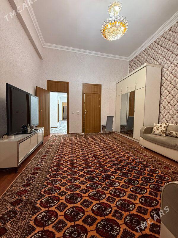 Подвойская Элитка 3 ком 1 этаж - Aşgabat - img 4