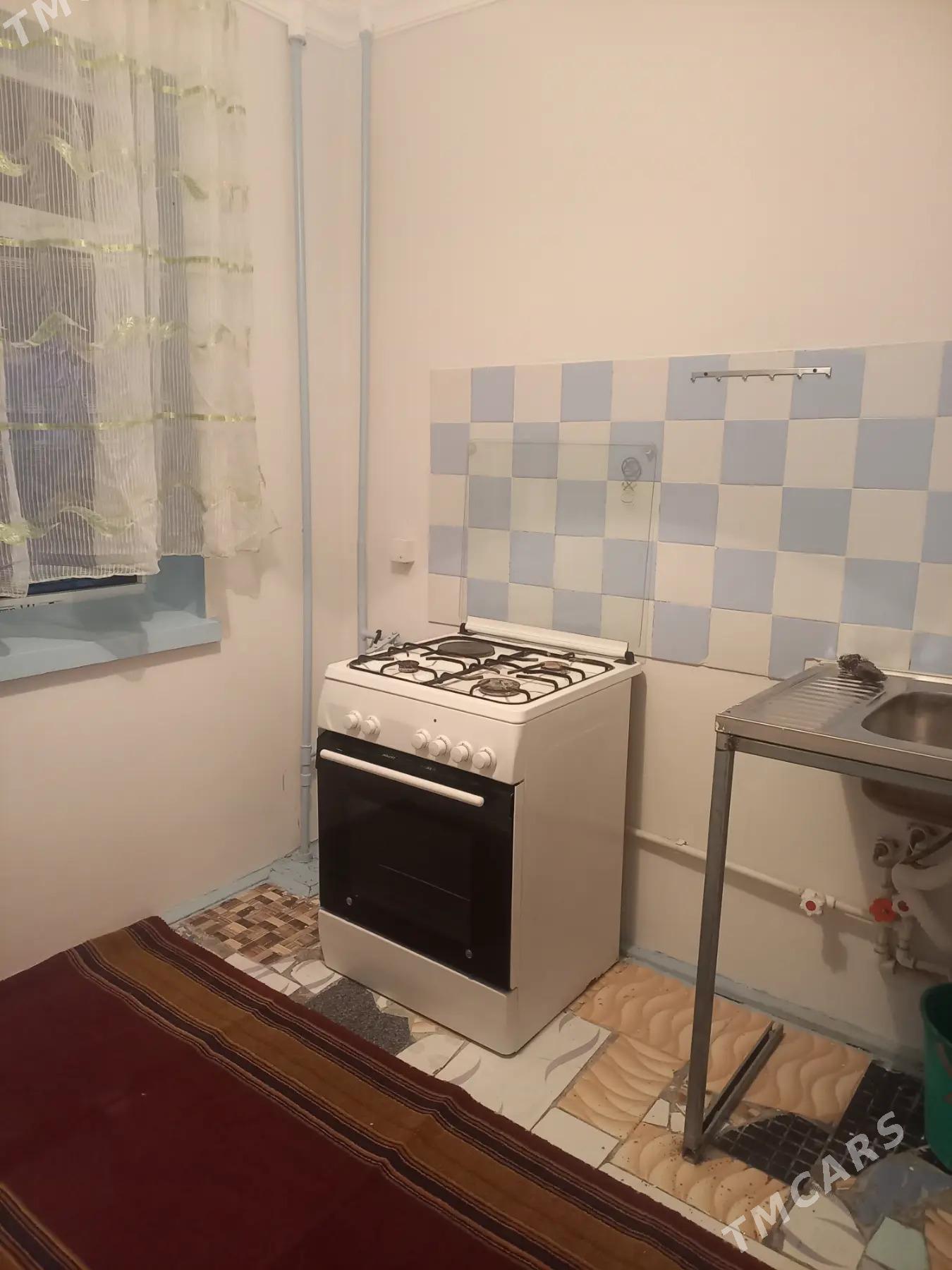 Сдаю квартиру 3 квартал - Çärjew - img 3