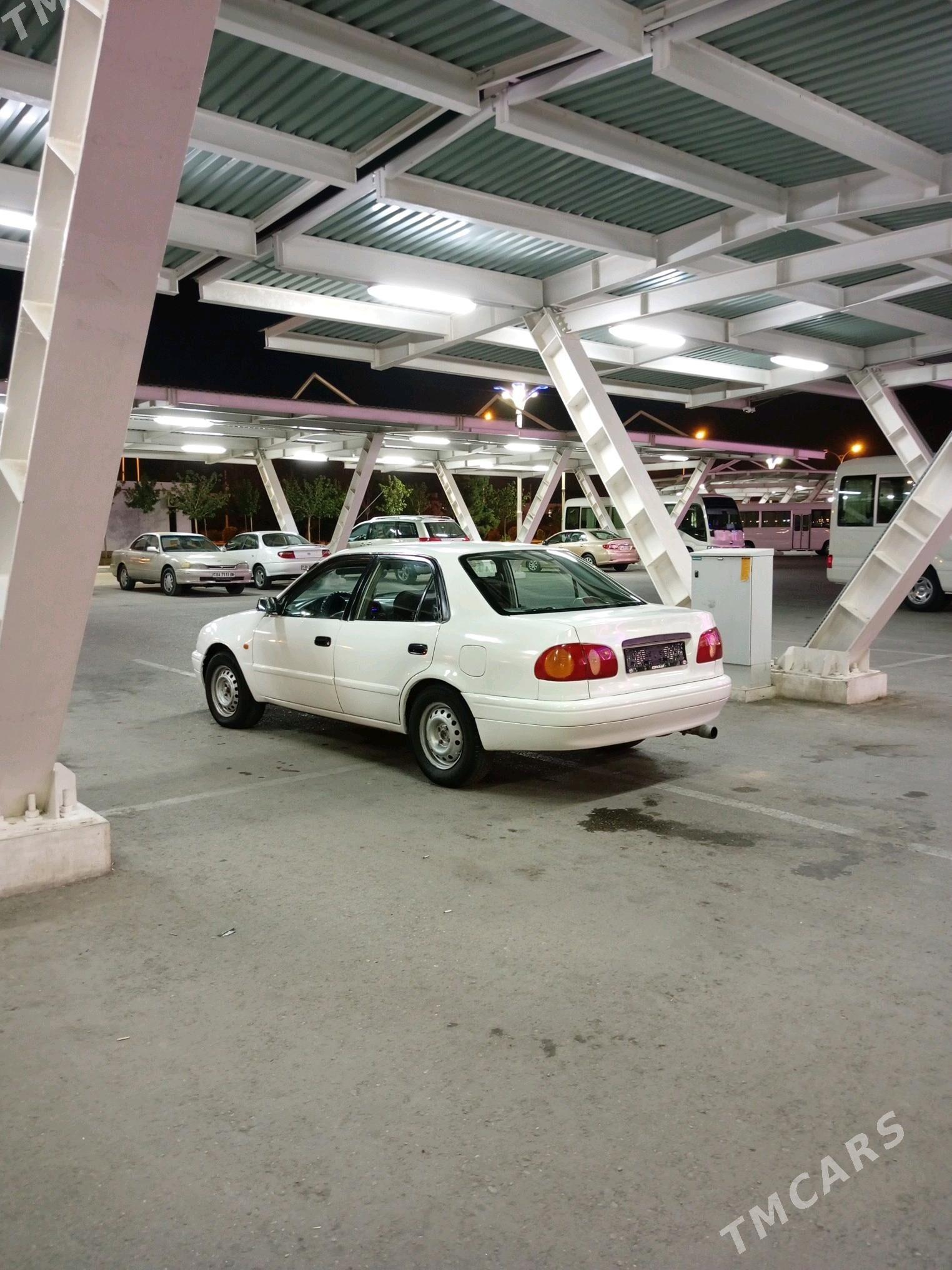 Toyota Corolla 1998 - 70 000 TMT - Балканабат - img 4
