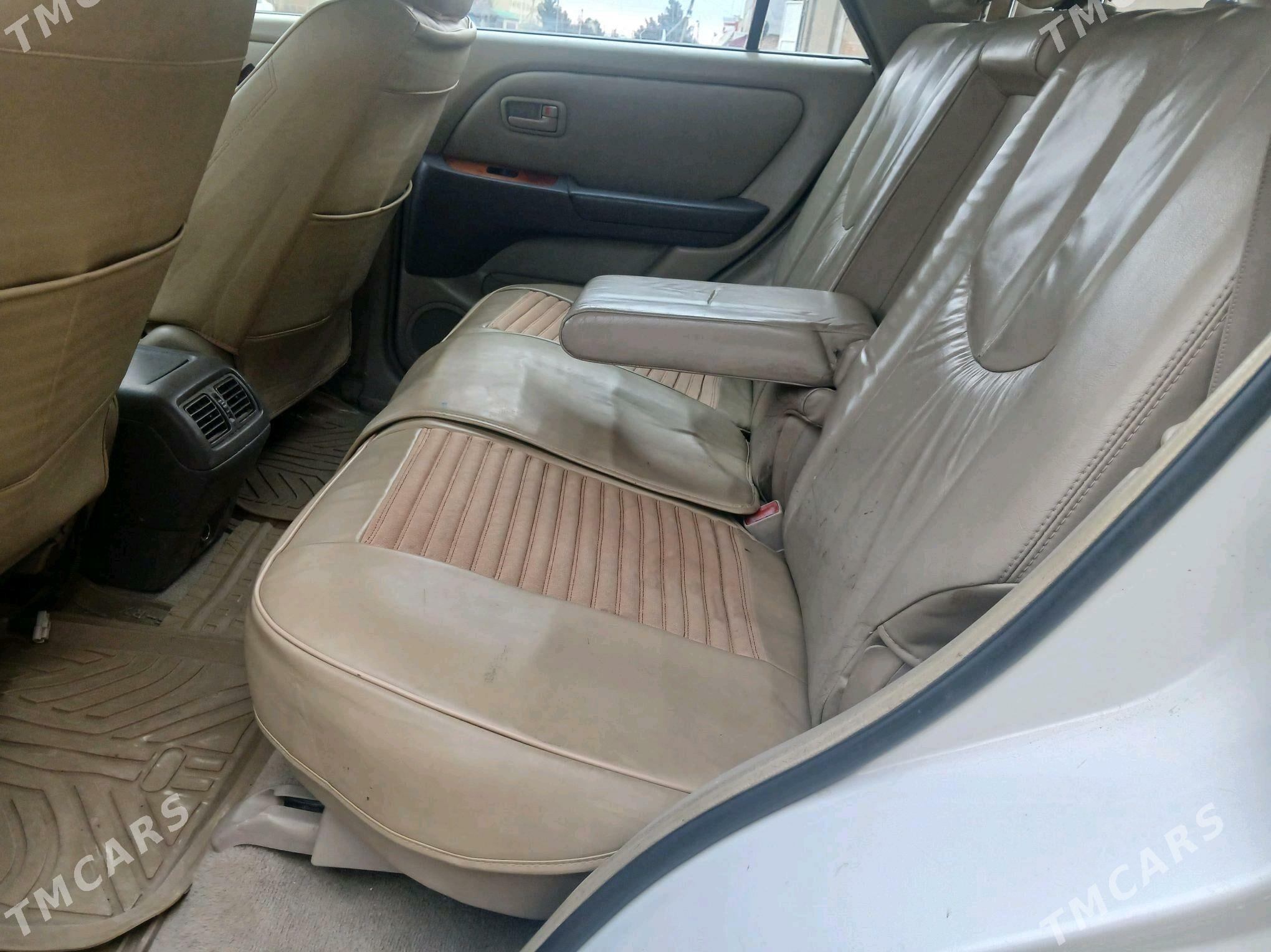 Lexus RX 300 2000 - 165 000 TMT - Серахс - img 6