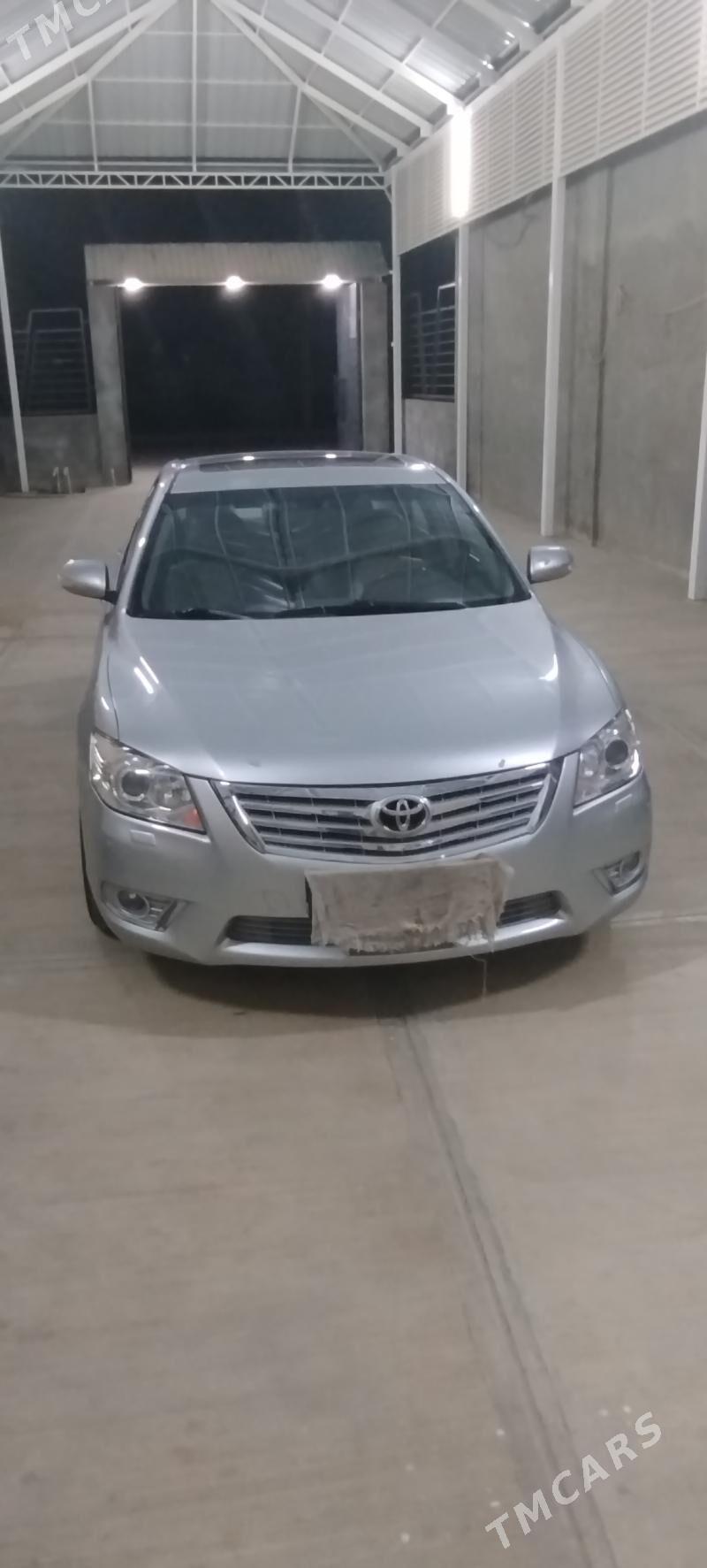 Toyota Aurion 2009 - 240 000 TMT - Бузмеин - img 2