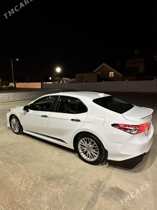 Toyota Camry 2019 - 330 000 TMT - Aşgabat - img 6