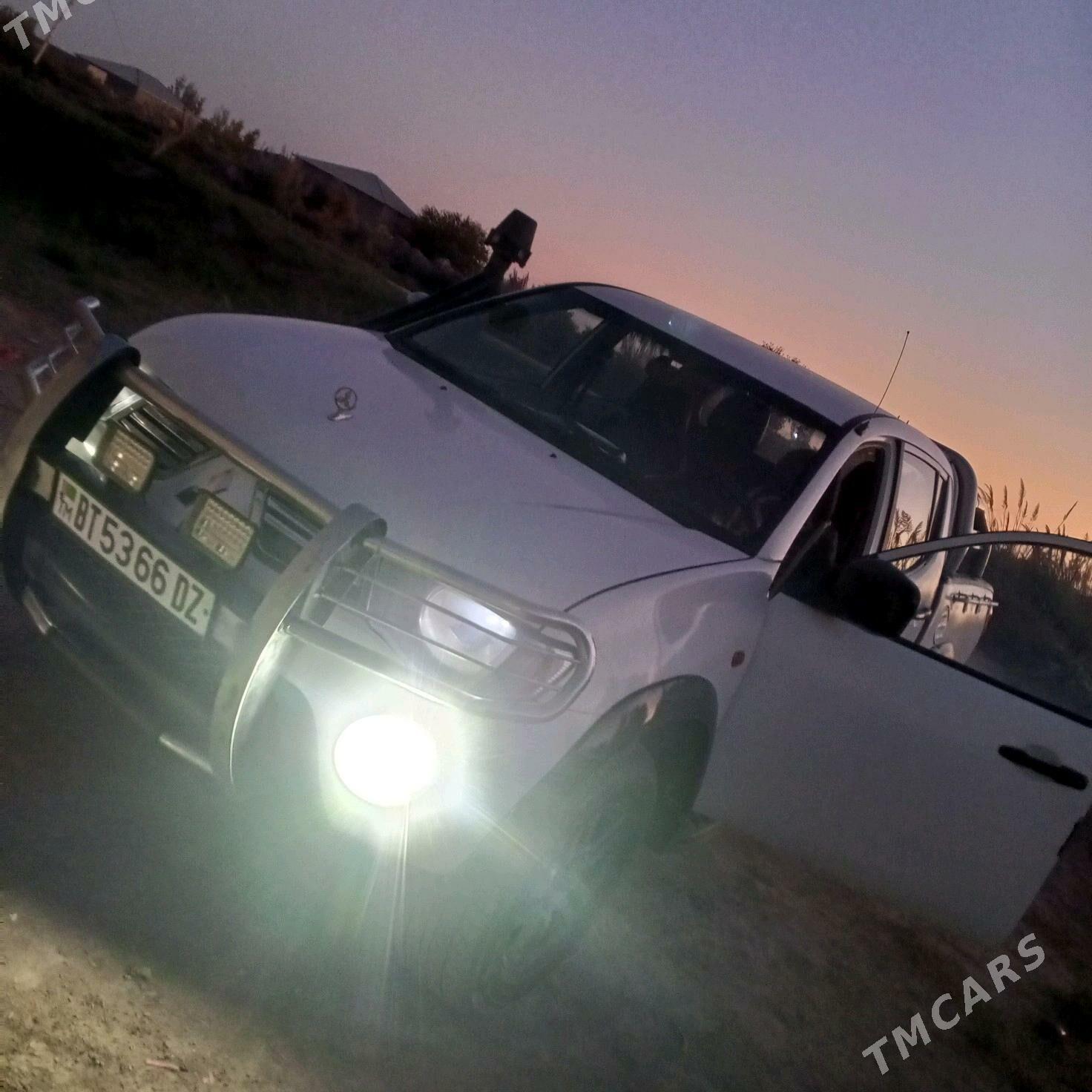 Mitsubishi L300 2008 - 150 000 TMT - Daşoguz - img 4