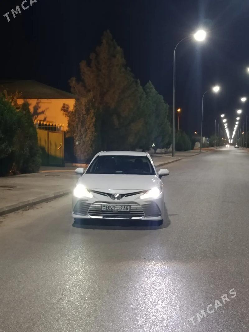 Toyota Camry 2022 - 250 000 TMT - Täze zaman - img 9