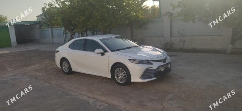 Toyota Camry 2022 - 270 000 TMT - Täze zaman - img 2
