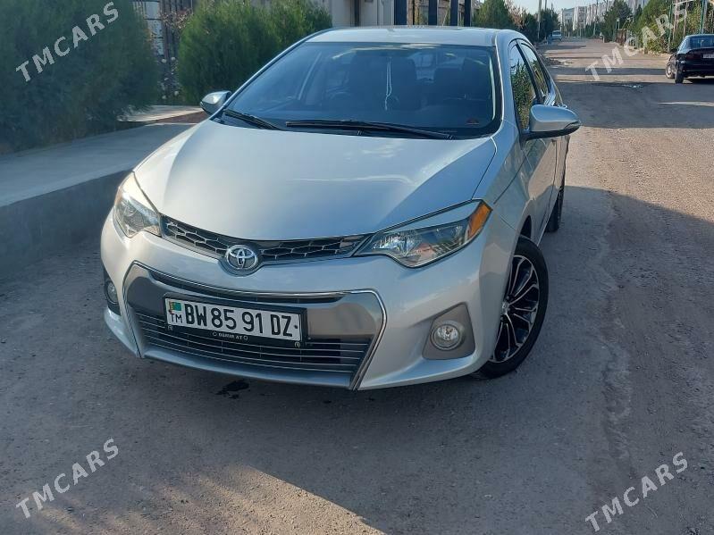 Toyota Corolla 2015 - 200 000 TMT - Дашогуз - img 4