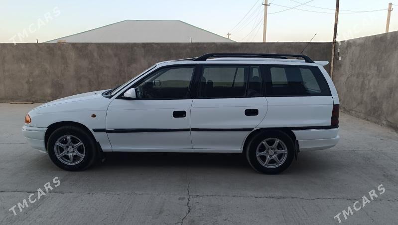 Opel Astra 1995 - 50 000 TMT - Бахарден - img 3