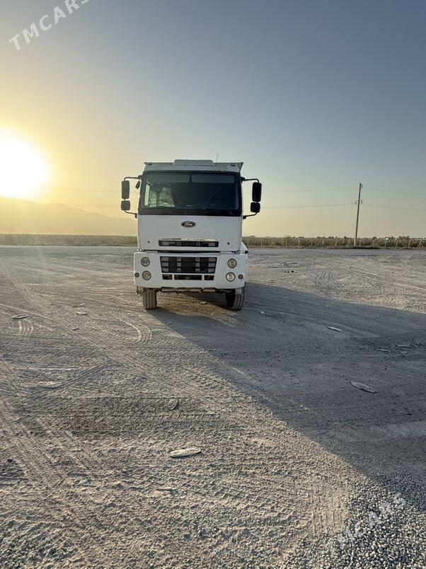 Ford Cargo 3535D 2015 - 700 000 TMT - Aşgabat - img 4