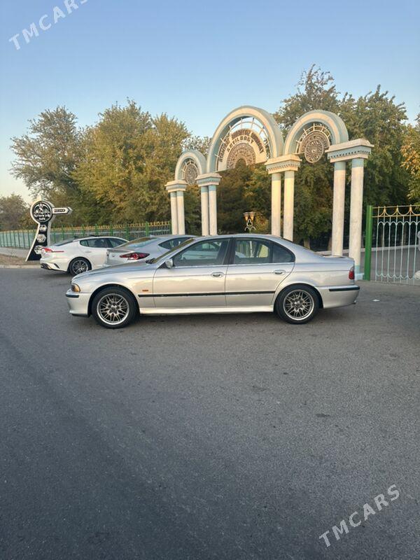 BMW E39 2000 - 150 000 TMT - Мары - img 4