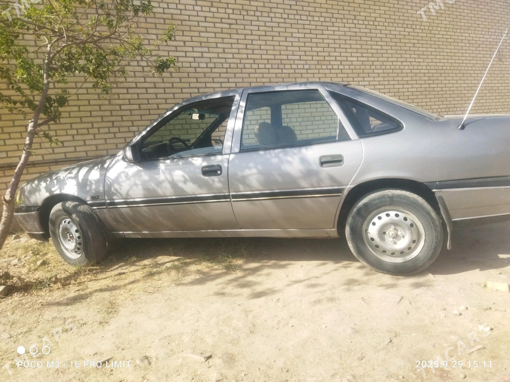 Opel Vectra 1989 - 20 000 TMT - Мары - img 4