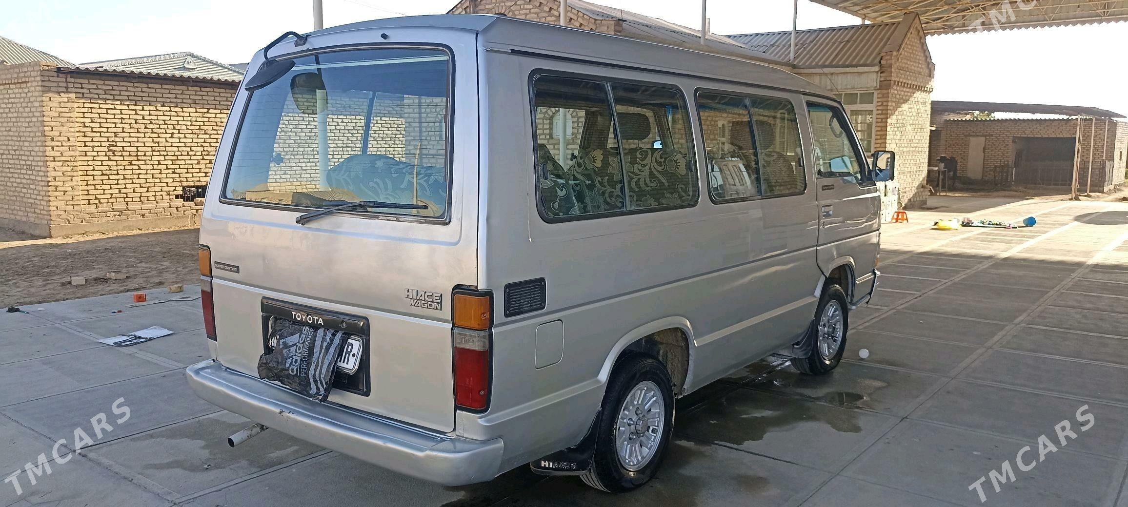 Toyota Hiace 1989 - 50 000 TMT - Сакарчага - img 3