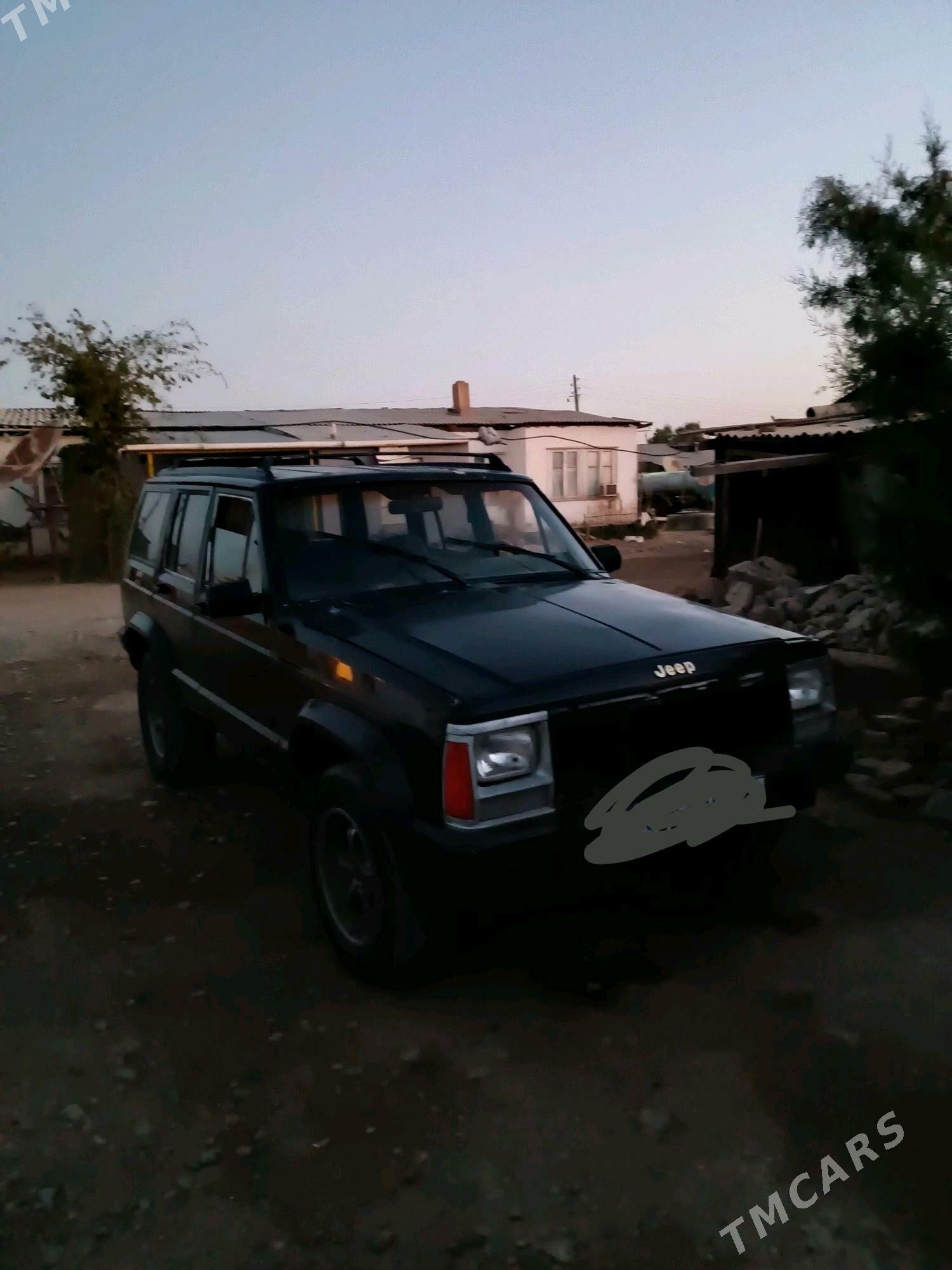 Jeep Cherokee 1993 - 25 000 TMT - Bäherden - img 5