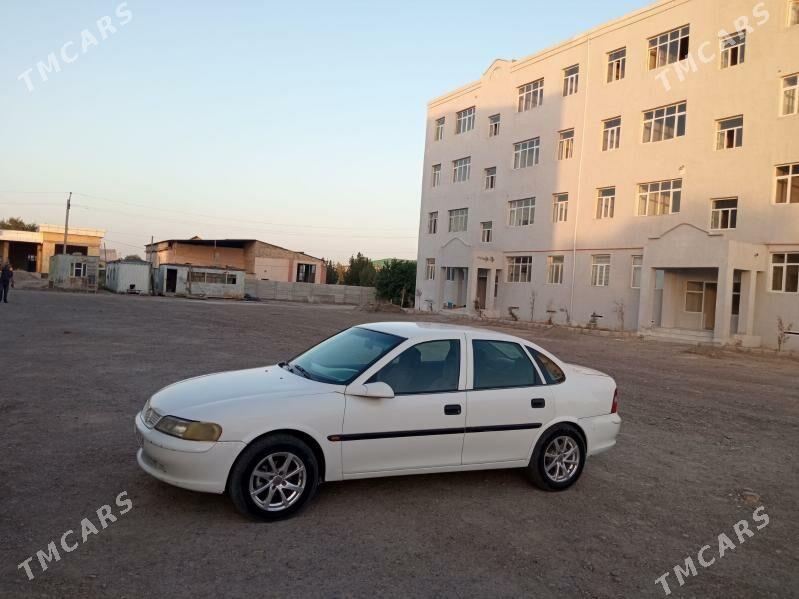 Opel Vectra 1998 - 45 000 TMT - Мургап - img 6