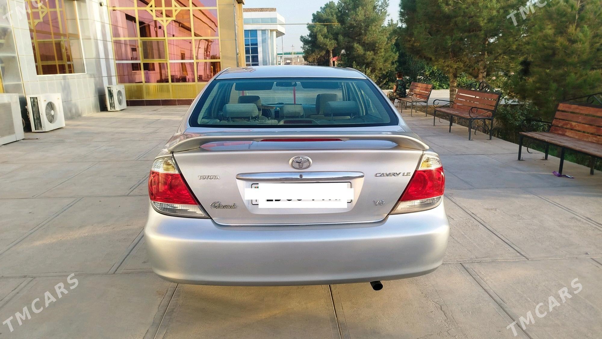 Toyota Camry 2005 - 153 000 TMT - Байрамали - img 4