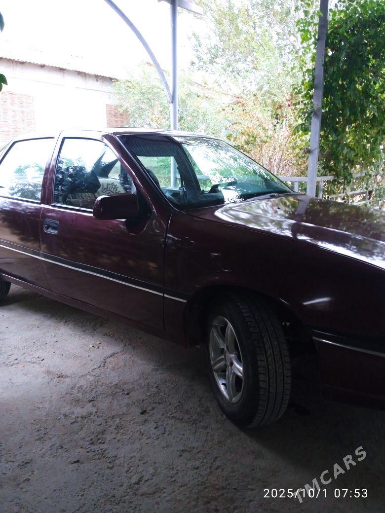 Opel Vectra 1991 - 40 000 TMT - Болдумсаз - img 3