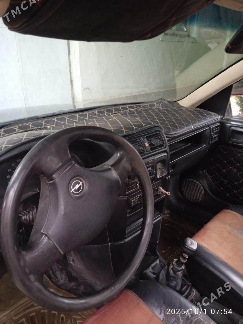 Opel Vectra 1991 - 40 000 TMT - Болдумсаз - img 6