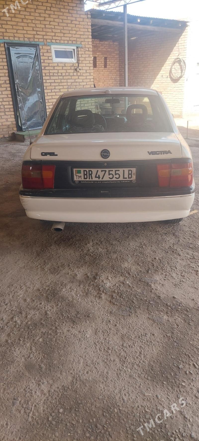 Opel Vectra 1989 - 29 000 TMT - Çärjew - img 3