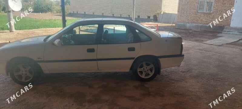 Opel Vectra 1989 - 29 000 TMT - Çärjew - img 2
