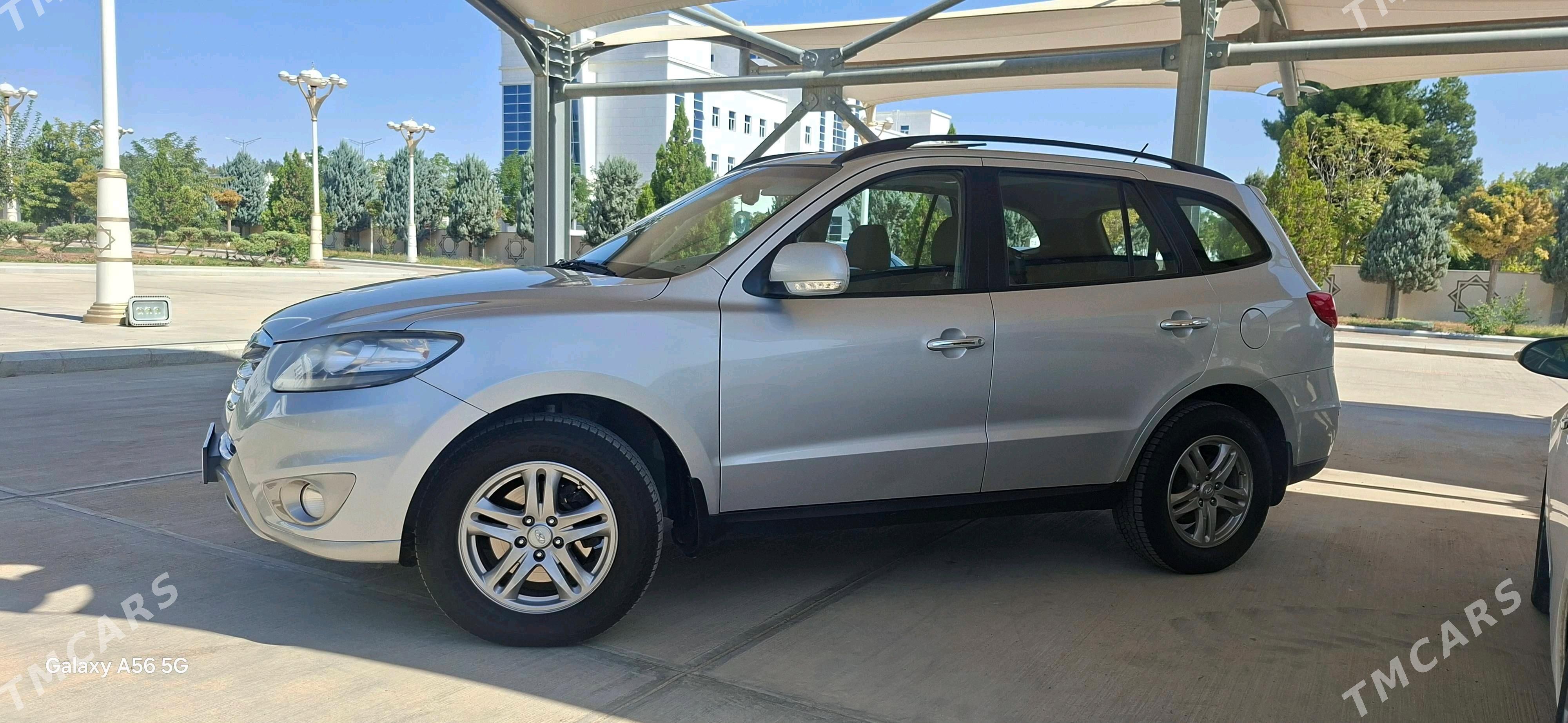 Hyundai Santa Fe 2011 - 200 000 TMT - Ашхабад - img 5