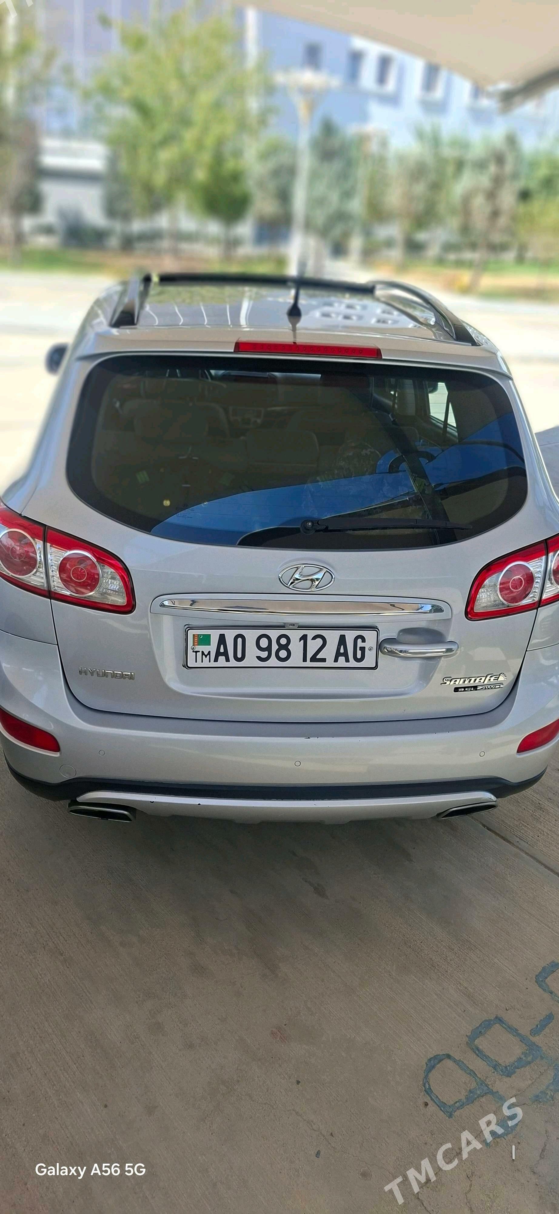 Hyundai Santa Fe 2011 - 200 000 TMT - Ашхабад - img 6