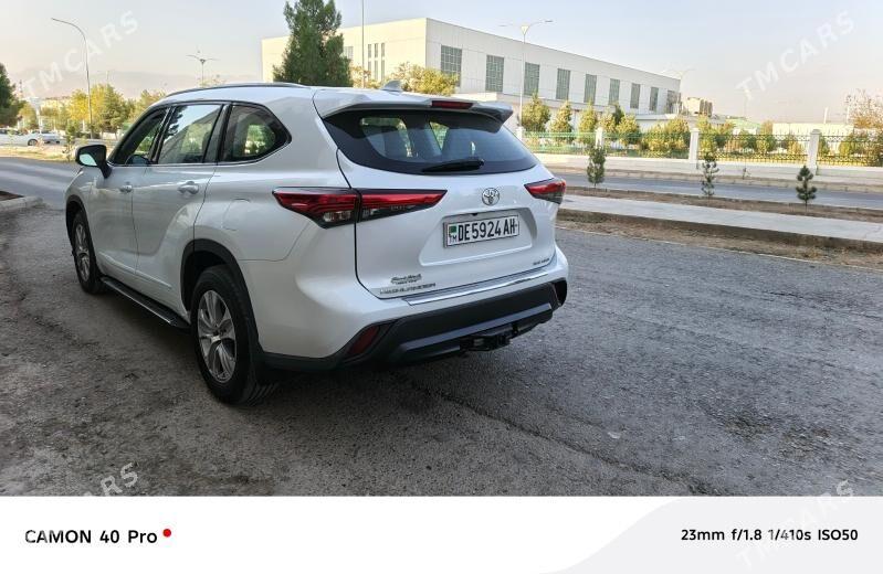 Toyota Highlander 2022 - 594 000 TMT - Aşgabat - img 2