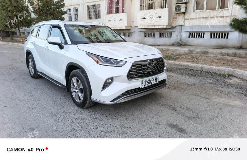 Toyota Highlander 2022 - 594 000 TMT - Aşgabat - img 3