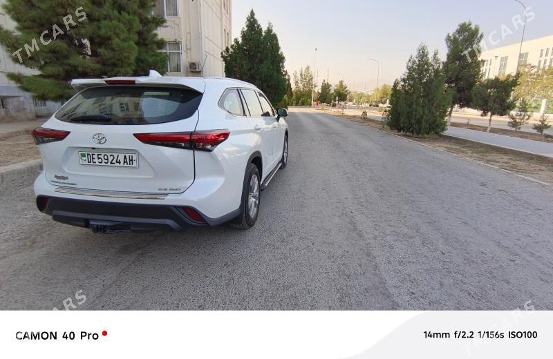 Toyota Highlander 2022 - 594 000 TMT - Aşgabat - img 4