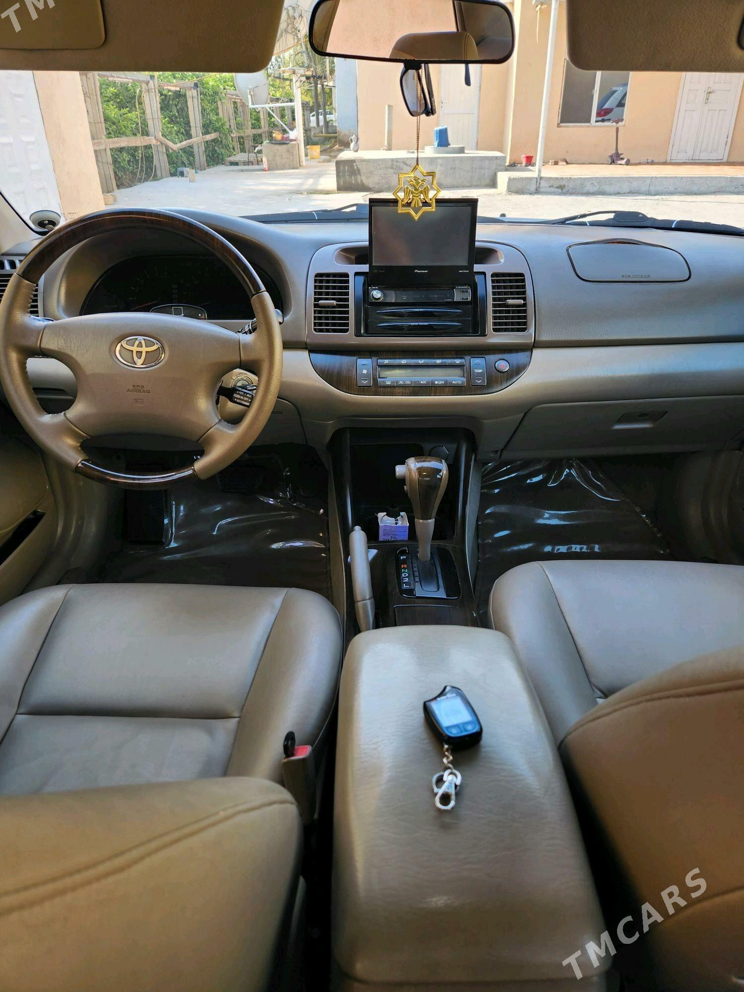 Toyota Camry 2002 - 188 000 TMT - Гёкдепе - img 5