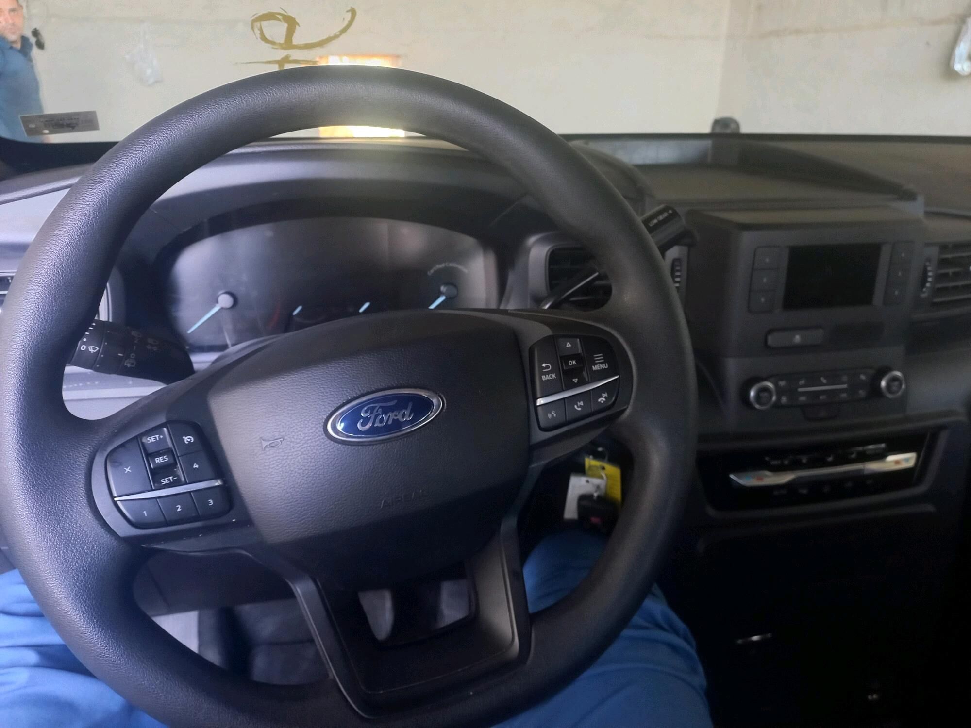 Ford salon BAR 990 TMT - Mary - img 1