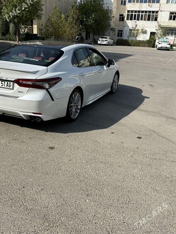 Toyota Camry 2018 - 410 000 TMT - Aşgabat - img 3