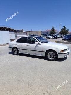 BMW E39 1998 - 105 000 TMT - Mary - img 3