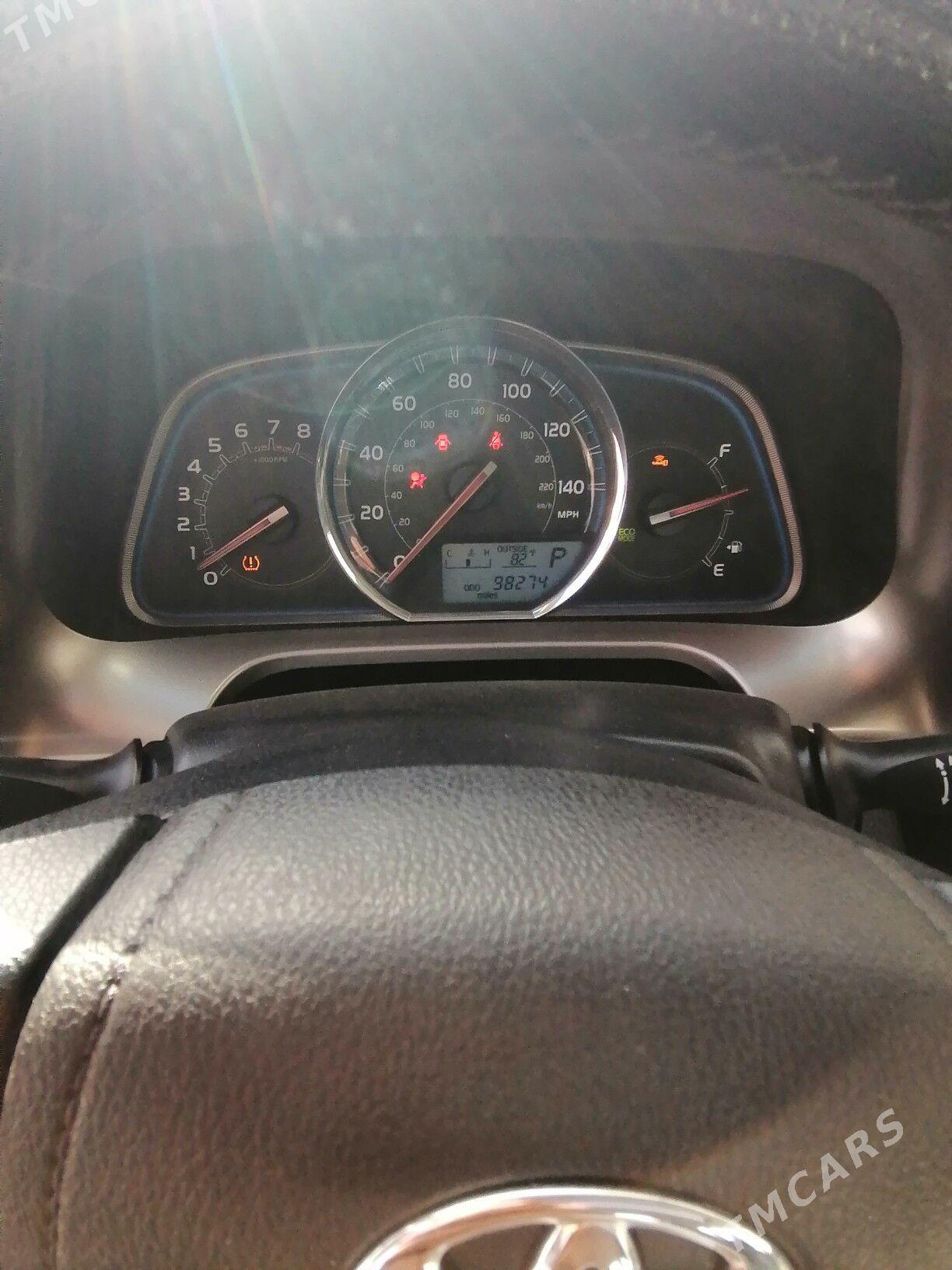 Toyota RAV4 2013 - 255 000 TMT - Улица Ататурка - img 2