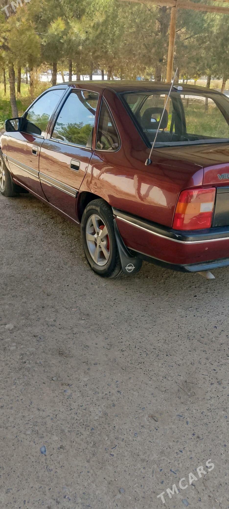 Opel Vectra 1990 - 32 000 TMT - Сакарчага - img 2